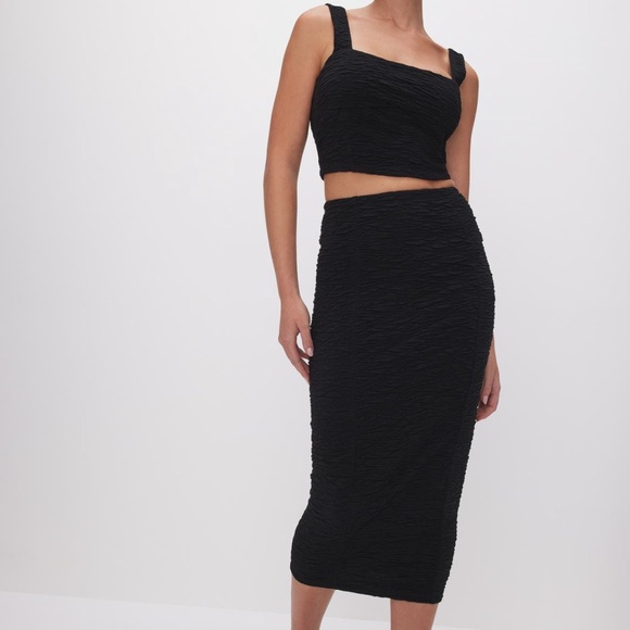 Good American Dresses & Skirts - NEW Good American Textured Midi Skirt